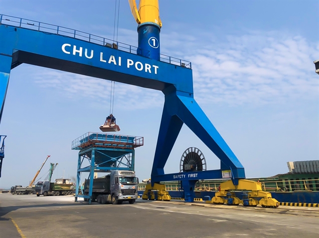 Chu Lai Port improving bulk cargo transport efficiency